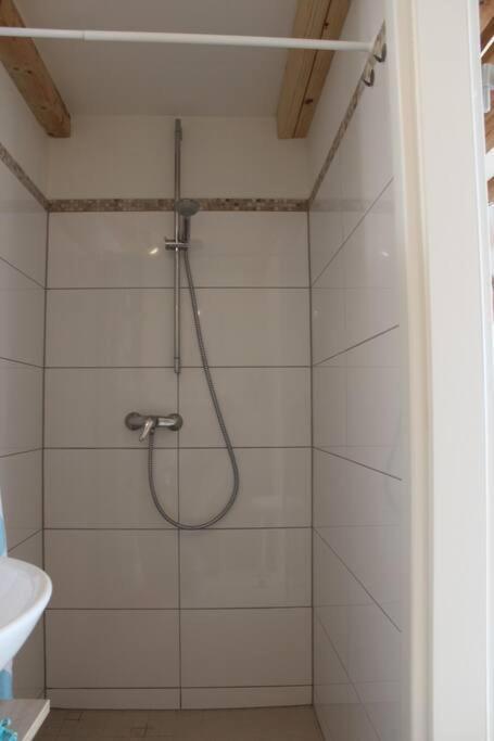 Kleines Haeuschen Am Garten In Darmstadt Ngoại thất bức ảnh
